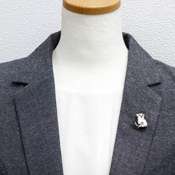 エナメル/ K18WG シェル ダイヤモンド ブローチ兼ペンダントトップ  D0.03ct 虎