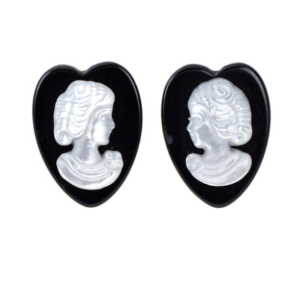 新品 K18YG オニキス シェル ピアス ハート