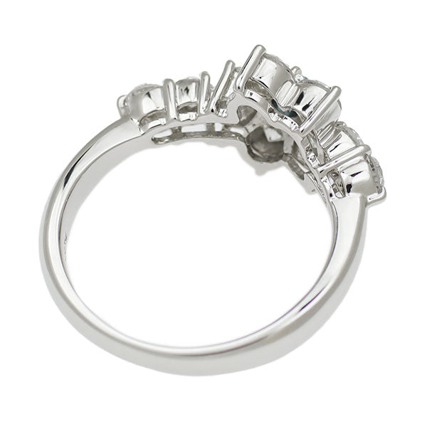 Pt900 カラーレス/トリートブルー ダイヤモンド リング 1.00ct フラワー