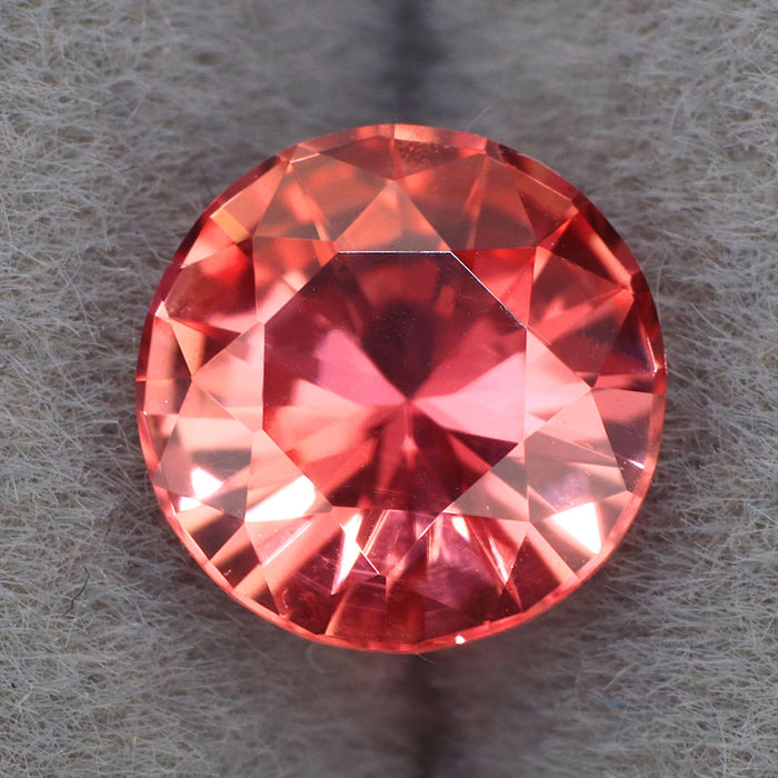 新品 ナイジェリア産ヴェイリネナイト ルース 0.763ct レアストーン 希少石