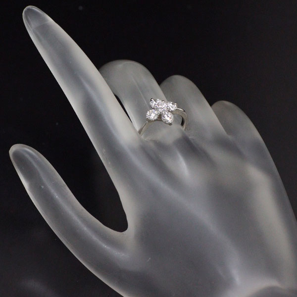 Pt900 ダイヤモンド リング 1.005ct フラワー