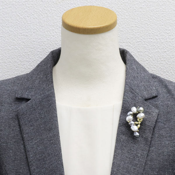 希少 K18YG 白蝶/黒蝶 芥子パール ダイヤモンド ブローチ D0.11ct