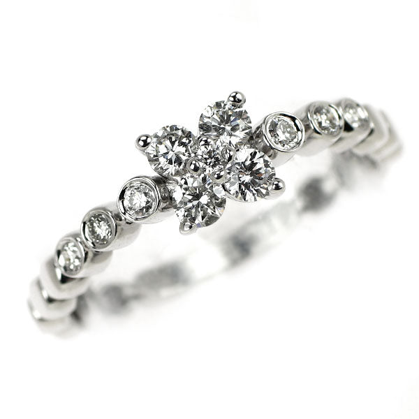 K18WG ダイヤモンド リング 0.52ct フラワー
