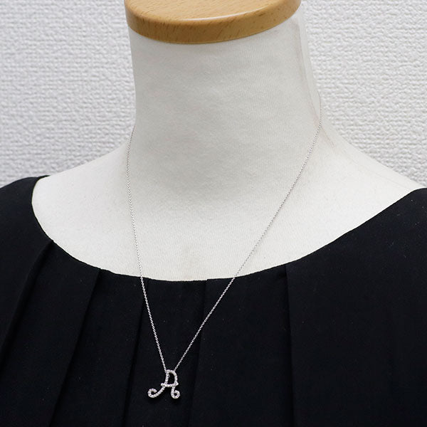 K18WG ダイヤモンド ペンダントネックレス 0.23ct  イニシャル「A」