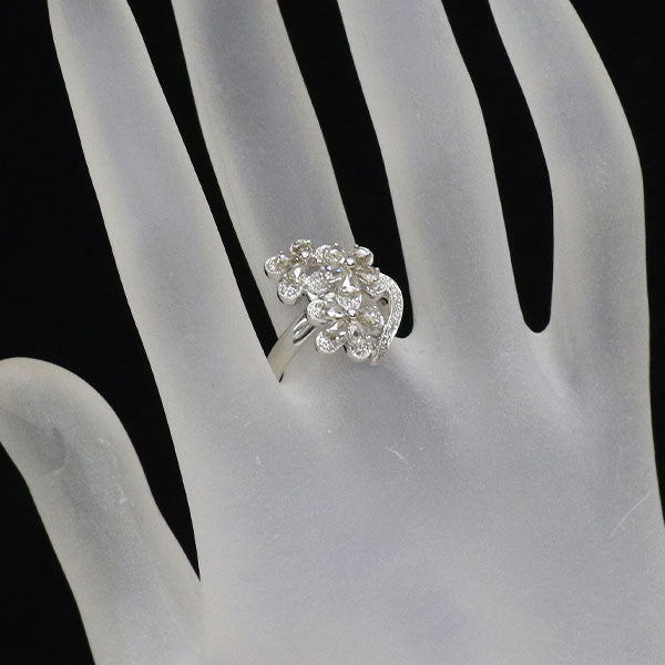 K18WG ダイヤモンド リング 0.70ct フラワー