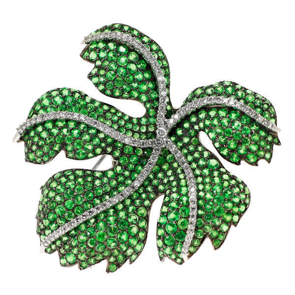 K18WG グロッシュラーライト ガーネット ダイヤモンド ブローチ兼ペンダントトップ 15.11ct D1.32ct 植物 ブドウ パヴェ