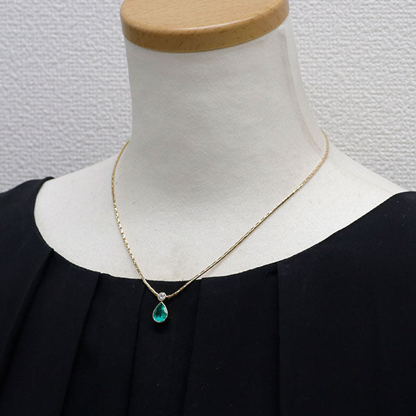 K18YG ペアシェイプ エメラルド ダイヤモンド ペンダントネックレス 1.56ct D0.26ct