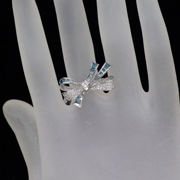 K18WG トリートブルー/カラーレス ダイヤモンド リング 0.80ct リボン
