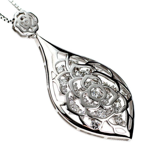 K18WG ダイヤモンド ペンダントネックレス 1.03ct フラワー