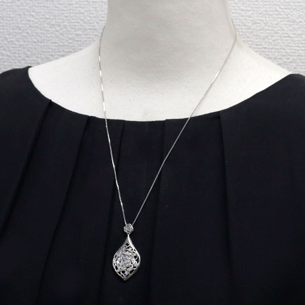K18WG ダイヤモンド ペンダントネックレス 1.03ct フラワー