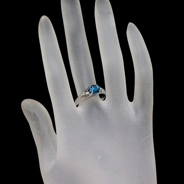 Pt900 ブルージルコン ダイヤモンド リング 2.21ct D0.16ct