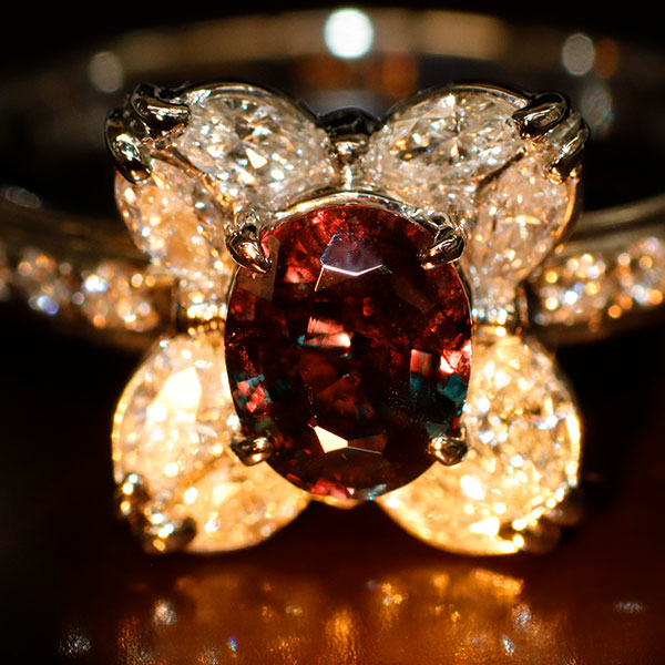Pt900 カラーチェンジ ガーネット ダイヤモンド リング 1.25ct D0.60ct