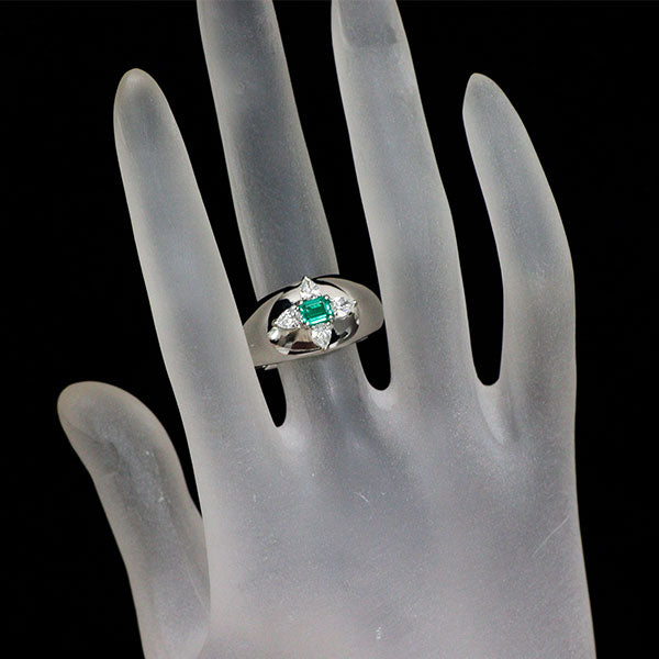 Pt900 エメラルド ダイヤモンド リング 0.31ct D0.57ct
