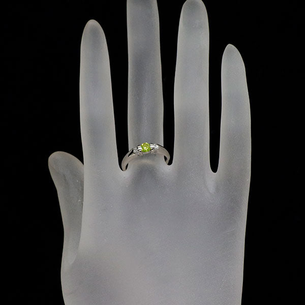 Pt900 トリートイエローグリーンダイヤモンド リング 0.243ct D0.06ct