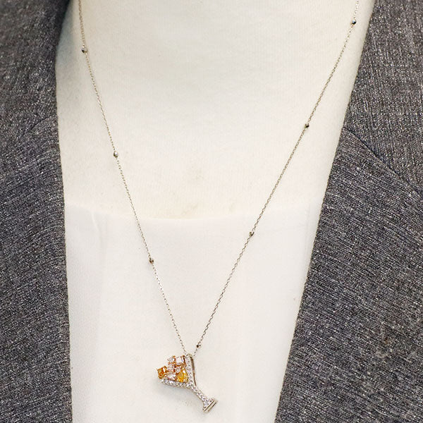 新品 Pt/K18 全石グレード付天然カラーダイヤモンド ペンダントネックレス 0.543ct D0.19ct カクテル【エスコレ】