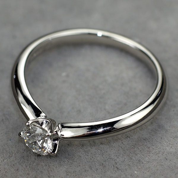 Pt900 ダイヤモンド リング 0.305ct E SI1 3EXH&C