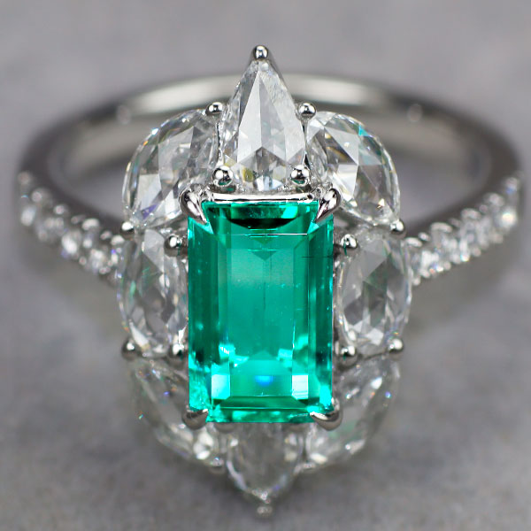 Pt950 コロンビア産ノンオイルエメラルド ダイヤモンド リング 1.42ct D1.32ct