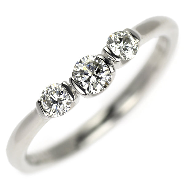 トリロジー Pt900 ダイヤモンド リング 0.34ct スリーストーン
