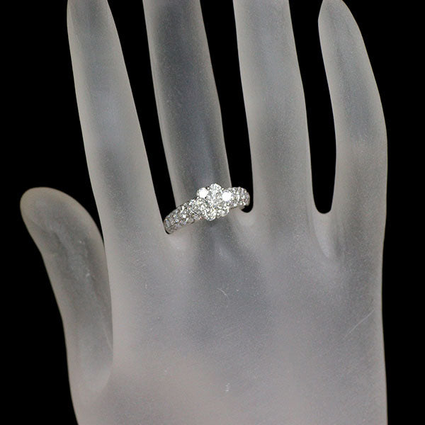 モニッケンダム Pt900 ダイヤモンド リング 1.38ct フラワー