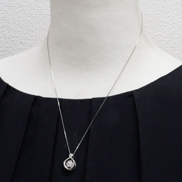 Pt900/ Pt850 天然ピンク ダイヤモンド ペンダントネックレス 0.25ct D0.02ct  フラワー