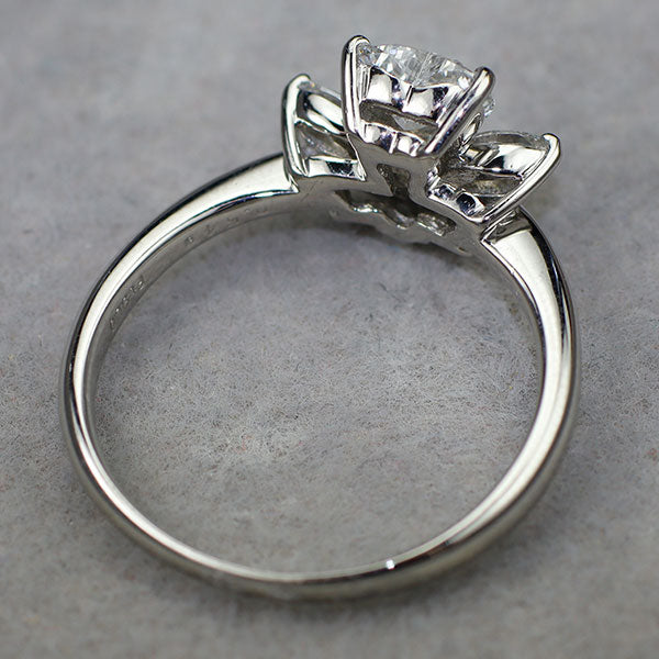Pt900 ハートシェイプカットダイヤモンド リング 0.548ct D SI2 D0.31ct