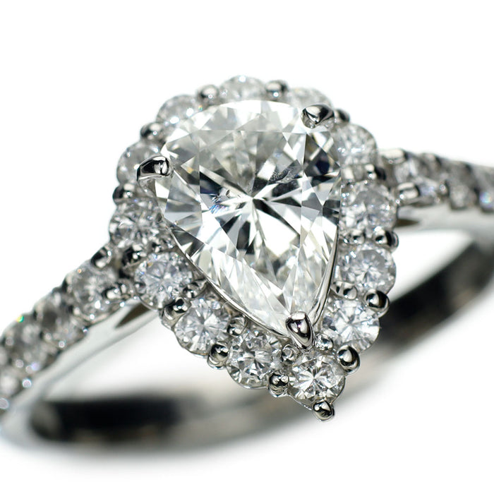 新品 Pt900 ペアシェイプ ダイヤモンド リング 1.038ct G SI2 D0.65ct
