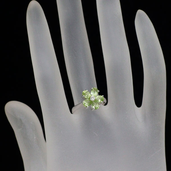 ポンテヴェキオ K18WG ペリドット ダイヤモンド リング 1.92ct D0.02ct フラワー