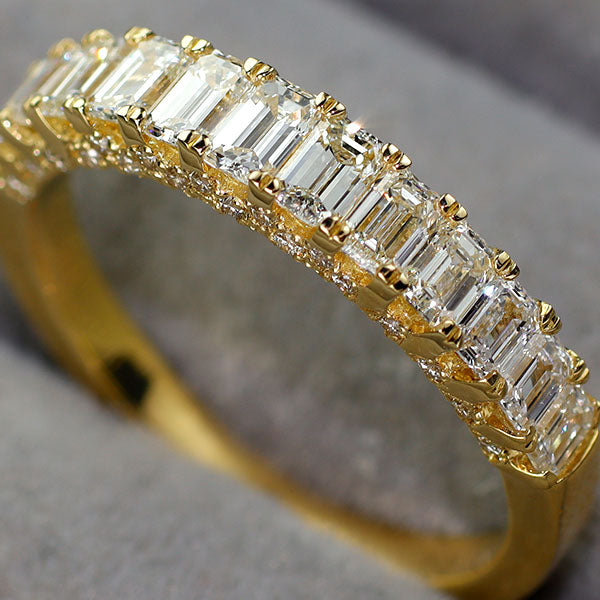 新品 K18YG エメラルドカット&ラウンド ダイヤモンド リング 1.50ct 【エスコレ】 ハーフエタニティ