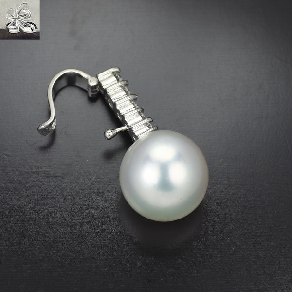 カラッチ K18WG 白蝶真珠 ダイヤモンド ペンダントトップ 径約11.1mm