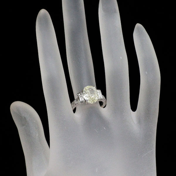 Pt900 オーバル ダイヤモンド リング 3.022ct LY VS2 D1.002ct