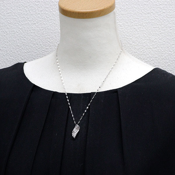 K18WG ダイヤモンド ペンダントネックレス 0.330ct D0.10ct