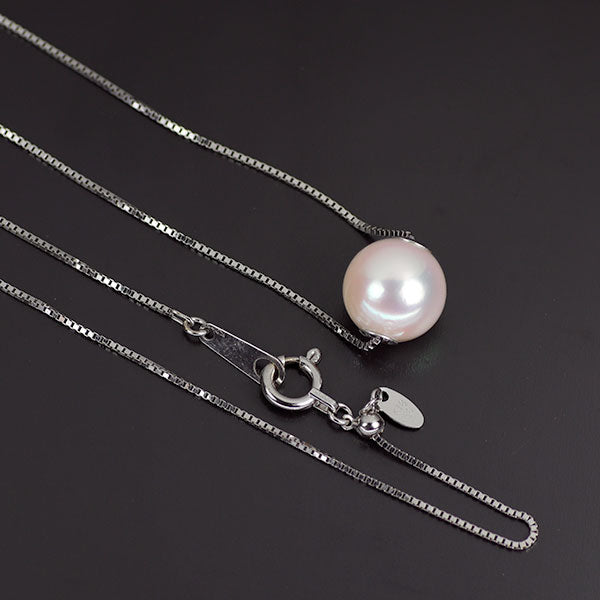 K18WG アコヤ 真珠/パール ペンダントネックレス 径約8.1mm — セルビー