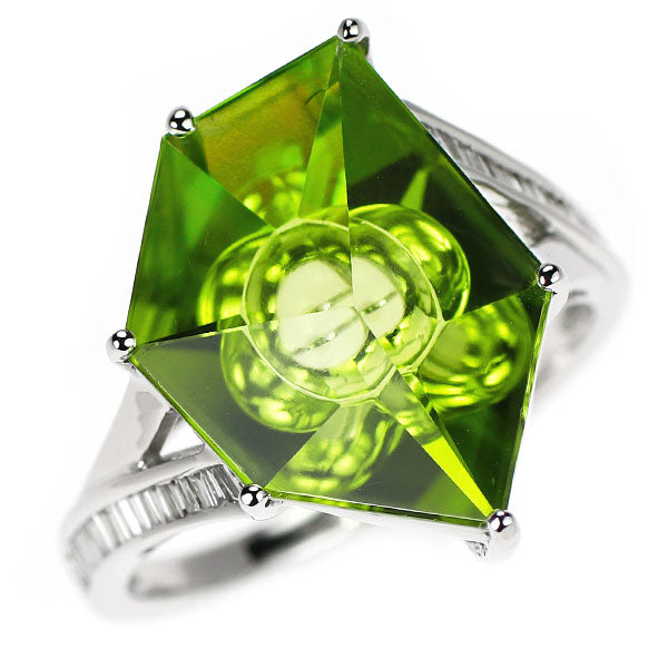 K18WG ムーンシュタイナーカット ペリドット ダイヤモンド リング 8.16ct D0.20ct マジックアイ