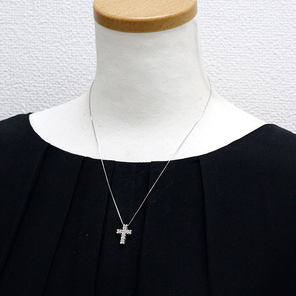 K18WG ダイヤモンド ペンダントネックレス 0.50ct クロス