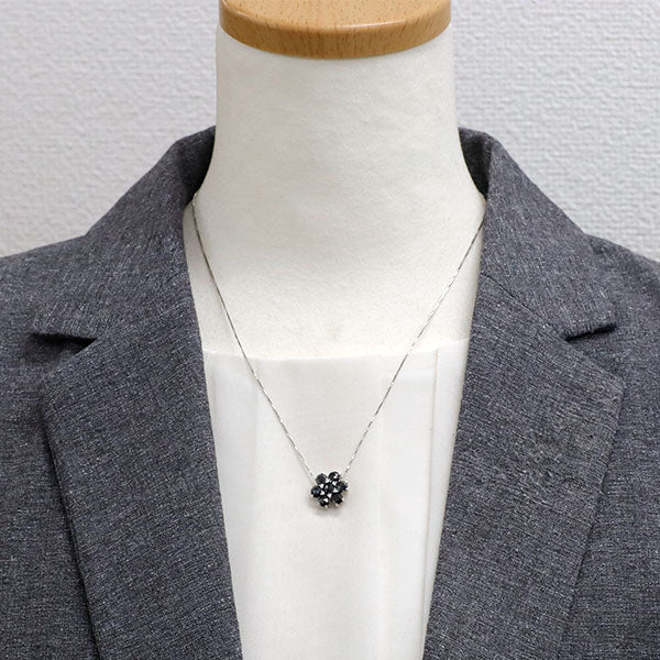 K18WG ブラック/カラーレスダイヤモンド ペンダントネックレス 2.40ct フラワー