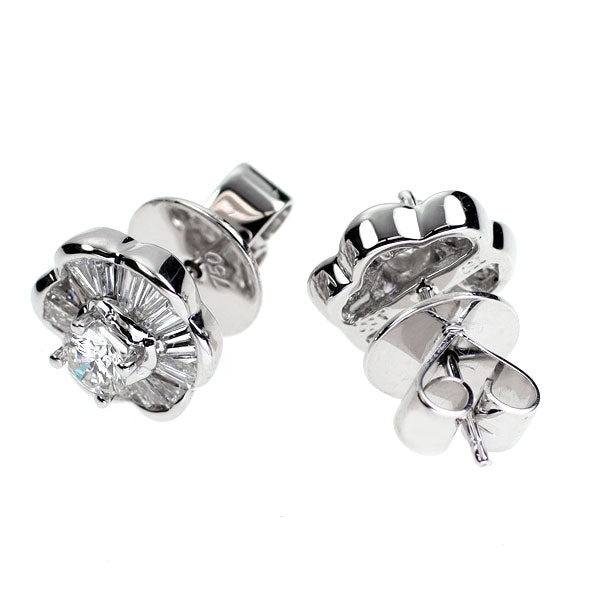 K18WG ダイヤモンド ピアス 2.00ct フラワー — セルビーオンラインストア