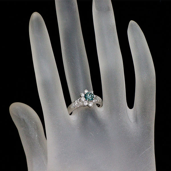 Pt900 トリートブルーダイヤモンド リング 0.646ct D0.72ct フラワー