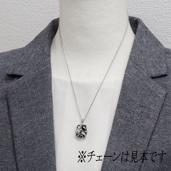 K18WG オニキス ダイヤモンド ペンダントトップ 8.05ct D0.18ct