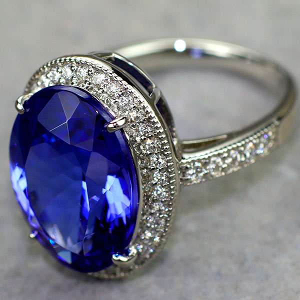 Pt950 上質タンザナイト ダイヤモンド リング 8.28ct D0.40ct