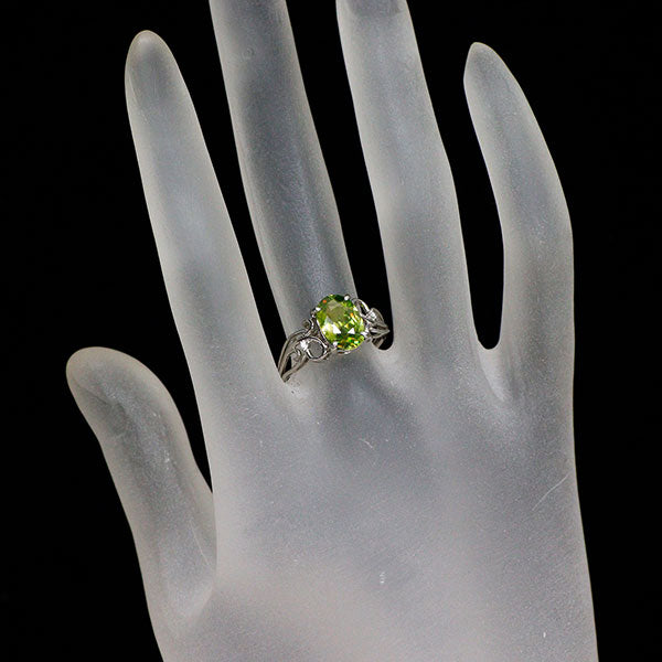 新品 Pt900 グリーンスフェーン ダイヤモンド リング 2.09ct D0.02ct 【エスコレ】