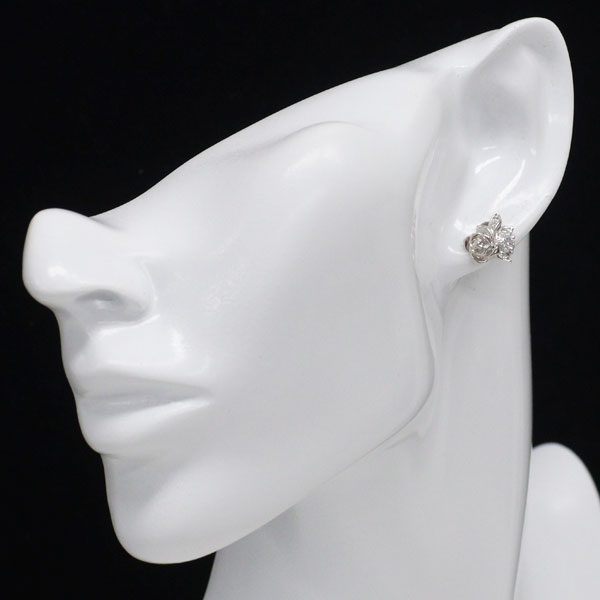 K18WG/K14WG ダイヤモンド ピアス 0.30ct フラワー