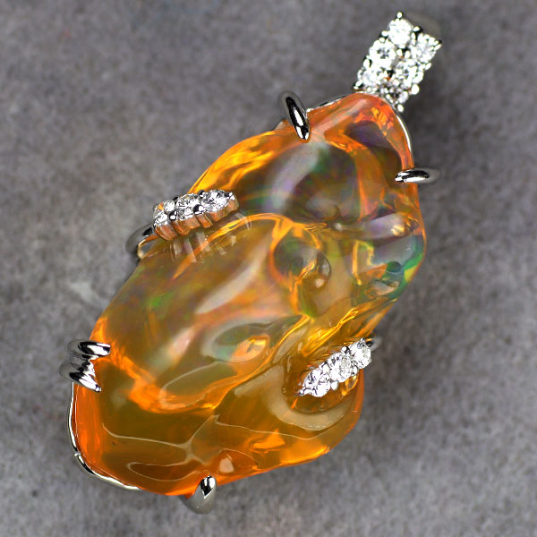 Pt900 ファイアーオパール ダイヤモンド ペンダントトップ 12.39ct D0.12ct