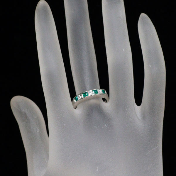 Pt900 エメラルド ダイヤモンド リング 0.49ct D0.31ct