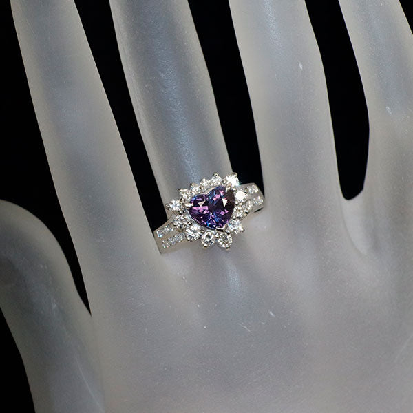 Pt900 ハートシェイプパープルサファイア ダイヤモンド リング 2.057ct D0.82ct