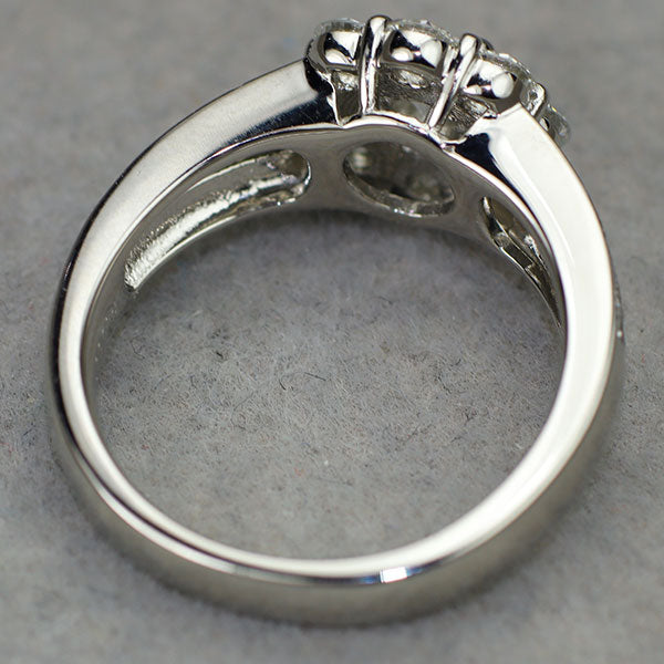 Pt950 GIA鑑定書付 最高級ダイヤモンド リング 0.30ct D IF 3EX D0.74ct