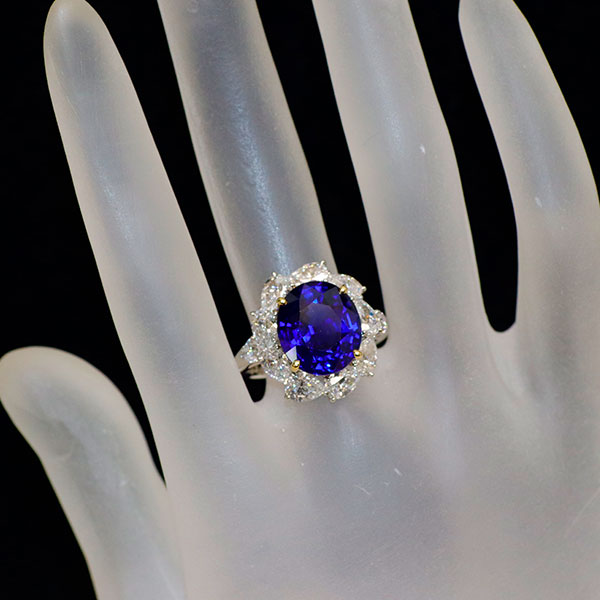 Pt950/ K18YG スリランカ産 ロイヤルブルー サファイア ダイヤモンド リング 7.95ct D3.07ct