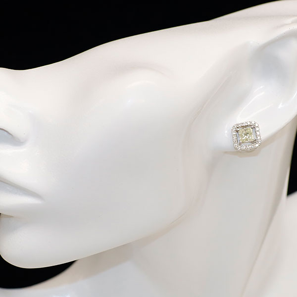 K18WG プリンセスカット ダイヤモンド ピアス 1.445ct D0.48ct