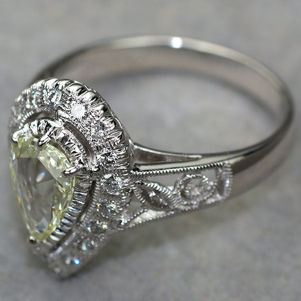 K18WG ペアシェイプローズカット ダイヤモンド リング 0.64ct D0.17ct