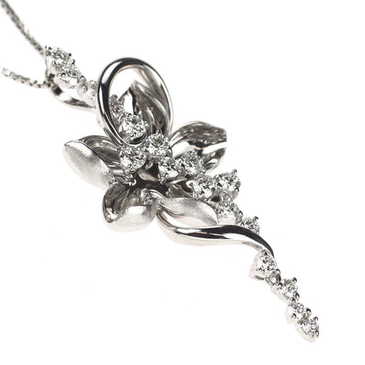 K18WG ダイヤモンド ペンダントネックレス 0.87ct フラワー — セルビー