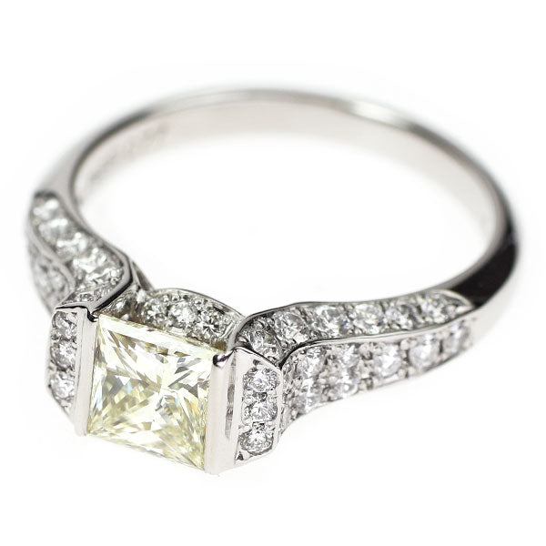 平和堂貿易 Pt950 プリンセスカット ダイヤモンド リング 1.019ct LY VS1 D0.77ct 凱旋門 《セルビー銀座店》【中古】